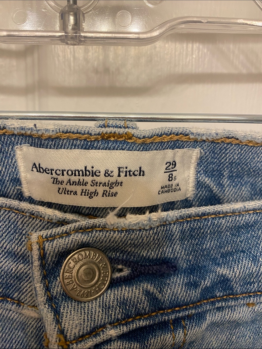 Abercrombie & Fitch jeans - Picture 3 of 4